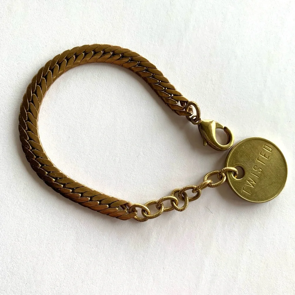 Twisted Silver • Serpent Bracelet - Picture 3 of 3